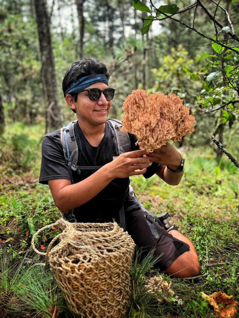 mas-montana-hiking-sierra-norte-001