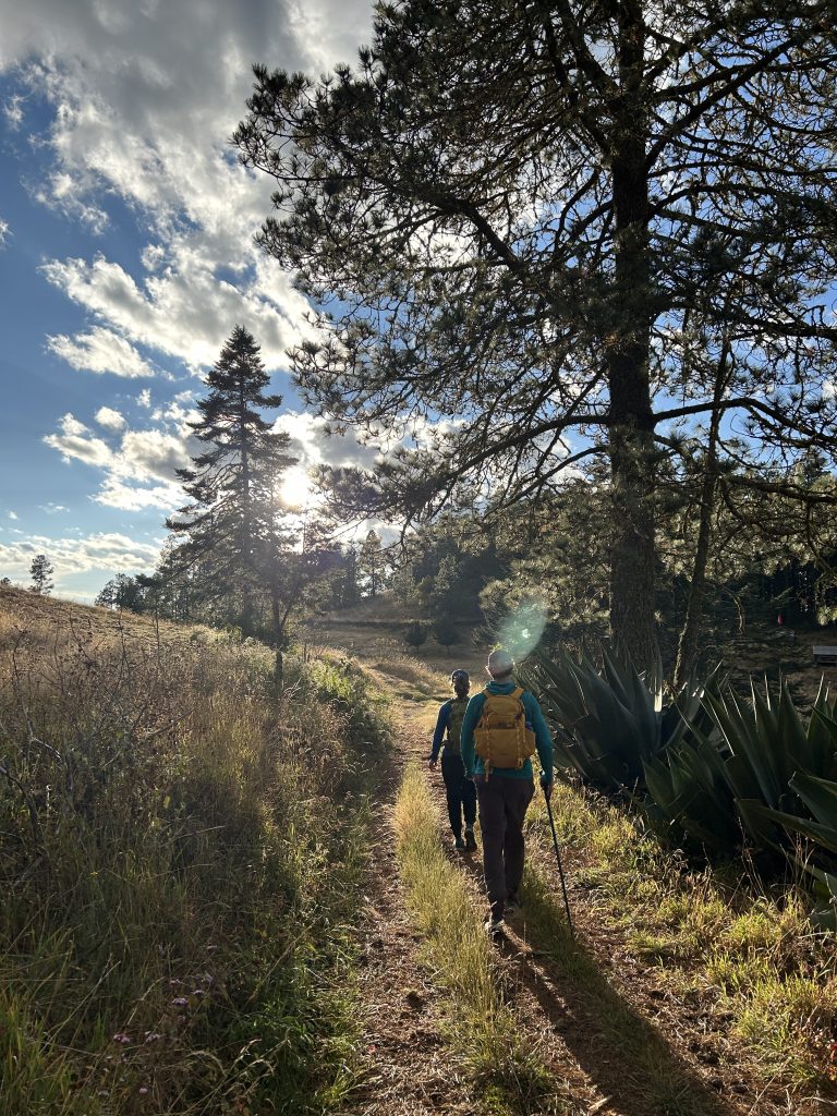 mas-montana-hiking-sierra-norte-002
